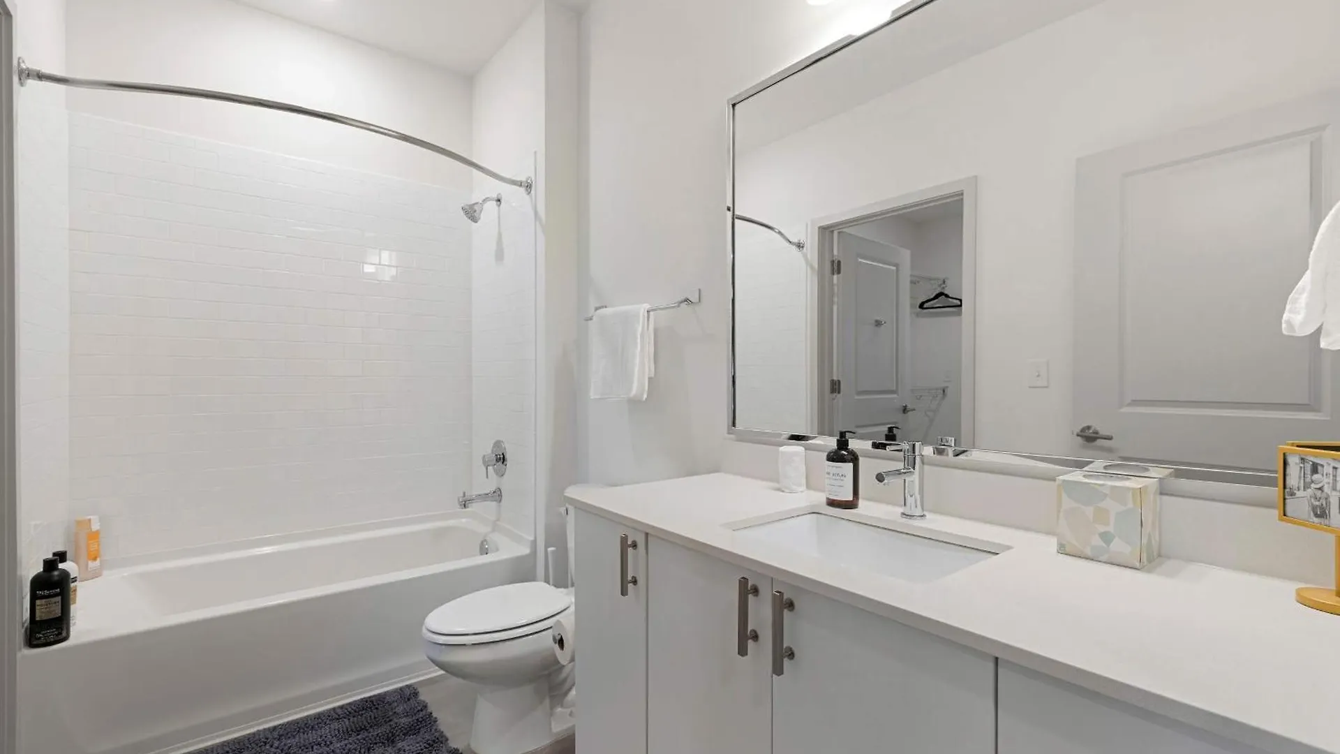 Apartamento Modern Nulu 2Br Cozysuites 10 Louisville Estados Unidos da América